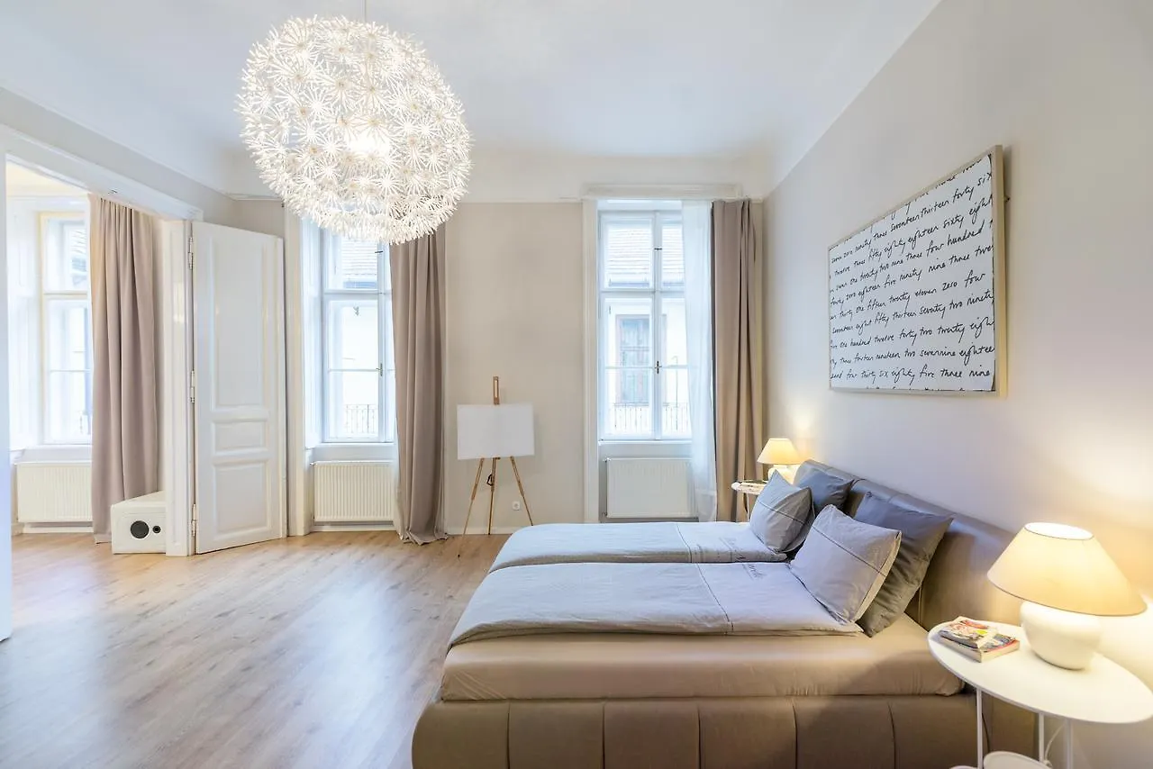 Paulay Apartment Budapest 0*,  Hungary