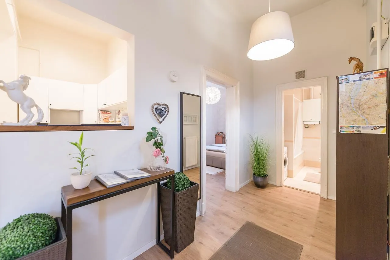 בודפשט Paulay Apartment