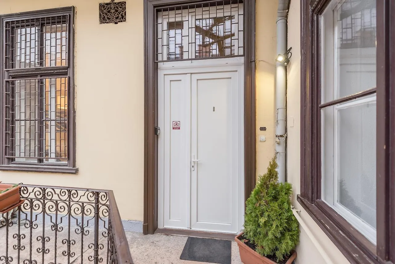 בודפשט Paulay Apartment